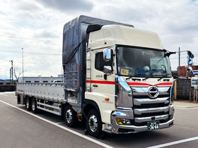 大型低床アコーディオン車