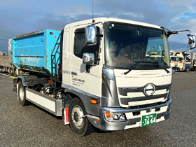 脱着装置付きコンテナ専用車(7ｔアームロール車)